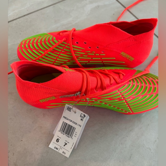 Adidas Predator Edge 1FC Soccer Cleats M6 - Picture 3 of 5